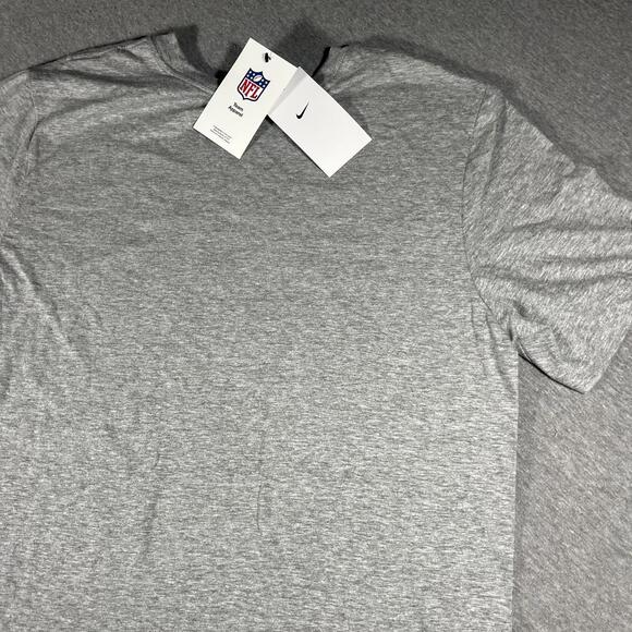 NWT NFL Nike Tampa Bay Buccaneers Men’s Large T-Shirt The Nike Tee Sports Gray - Picture 7 of 7